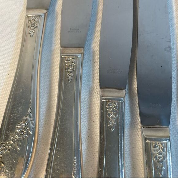 4 knives ~ Oneida Community Tudor Plate Flatware ~ Queen Bess II - Picture 7 of 14
